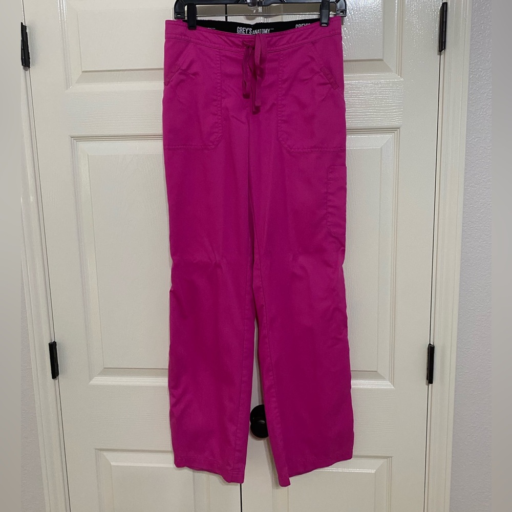 Grey’s Anatomy Pink Cargo Scrub Pants